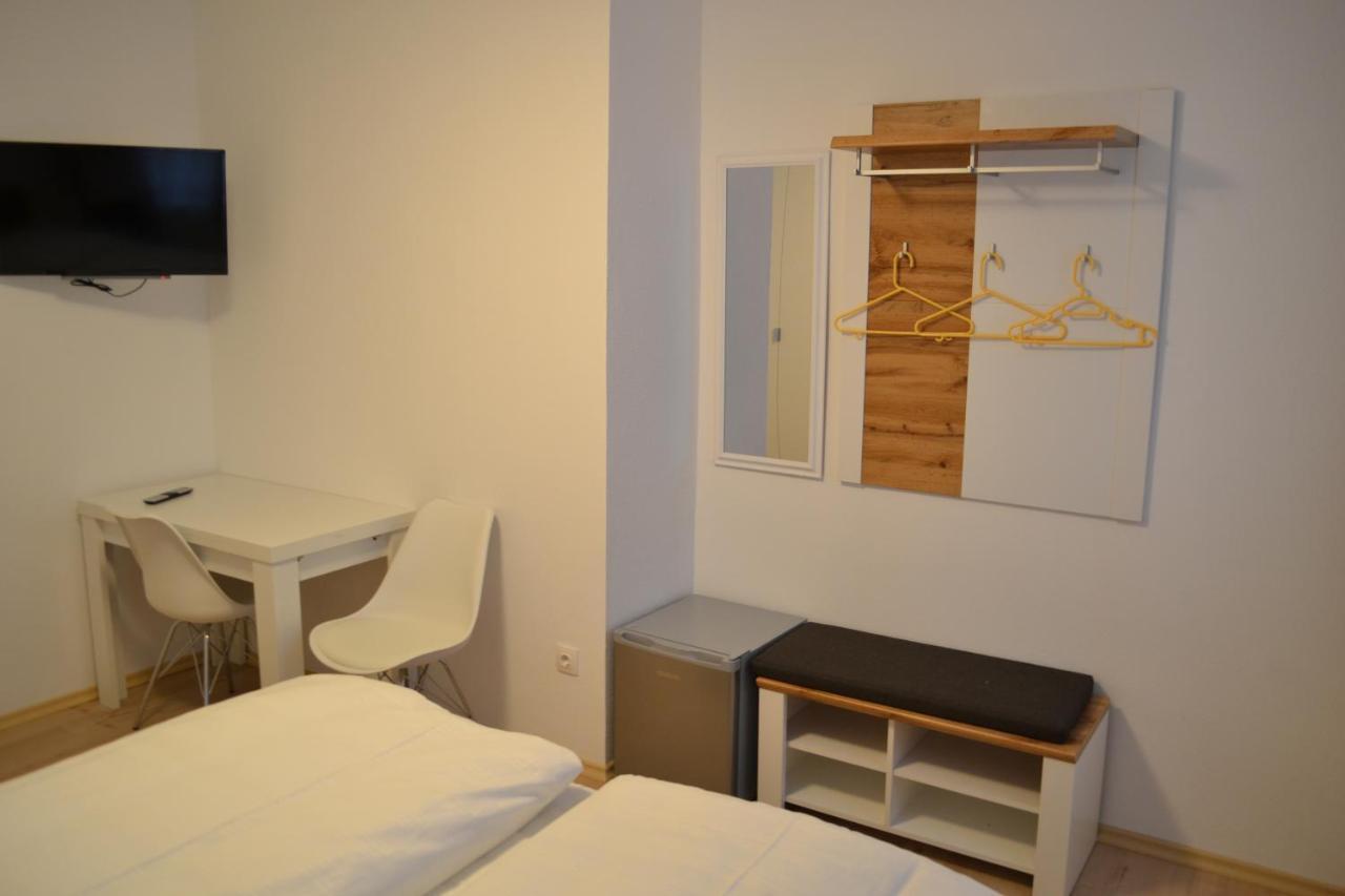 Platia - Rooms 군즈부르크 외부 사진